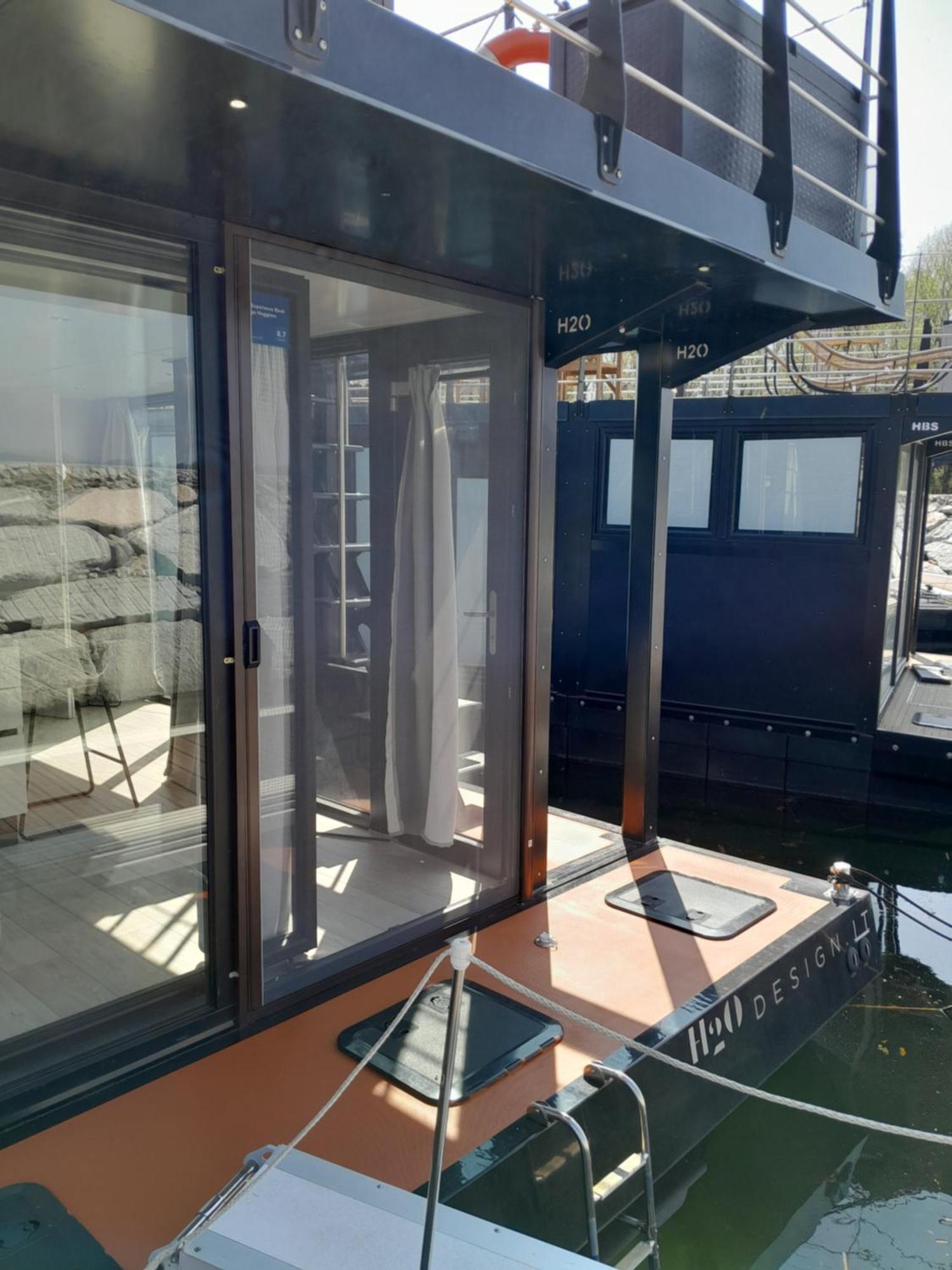Floating Experience Black Pearl, Lago Maggiore Dormelletto Exteriér fotografie